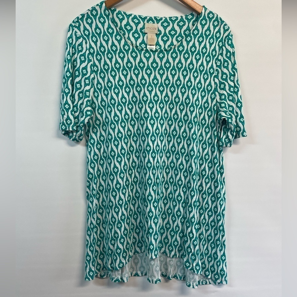 Chicos turquoise and white stretchy knit long Tshirt.